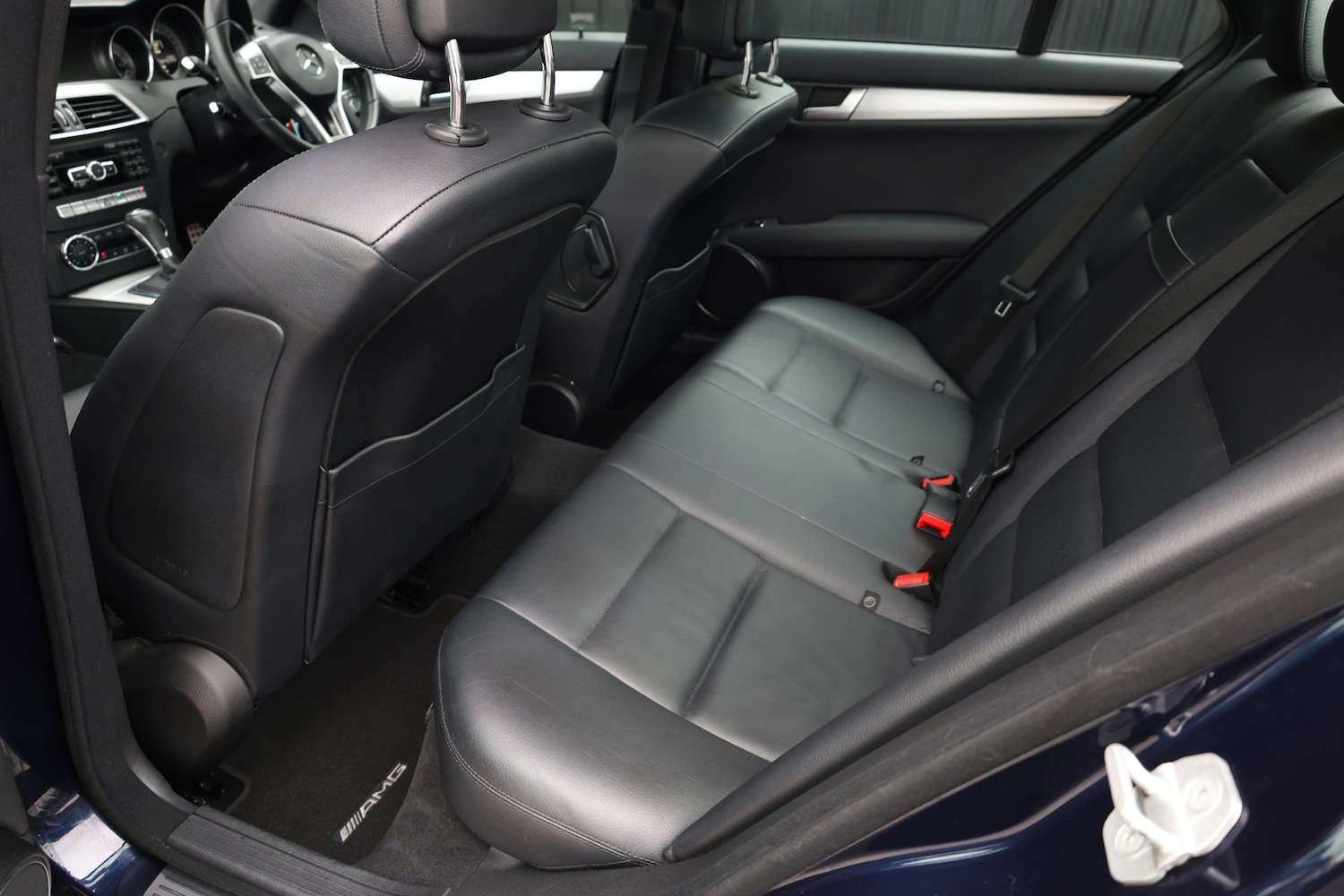 Used Mercedes-Benz C Class 2013 for sale - 76672982: Photo 10