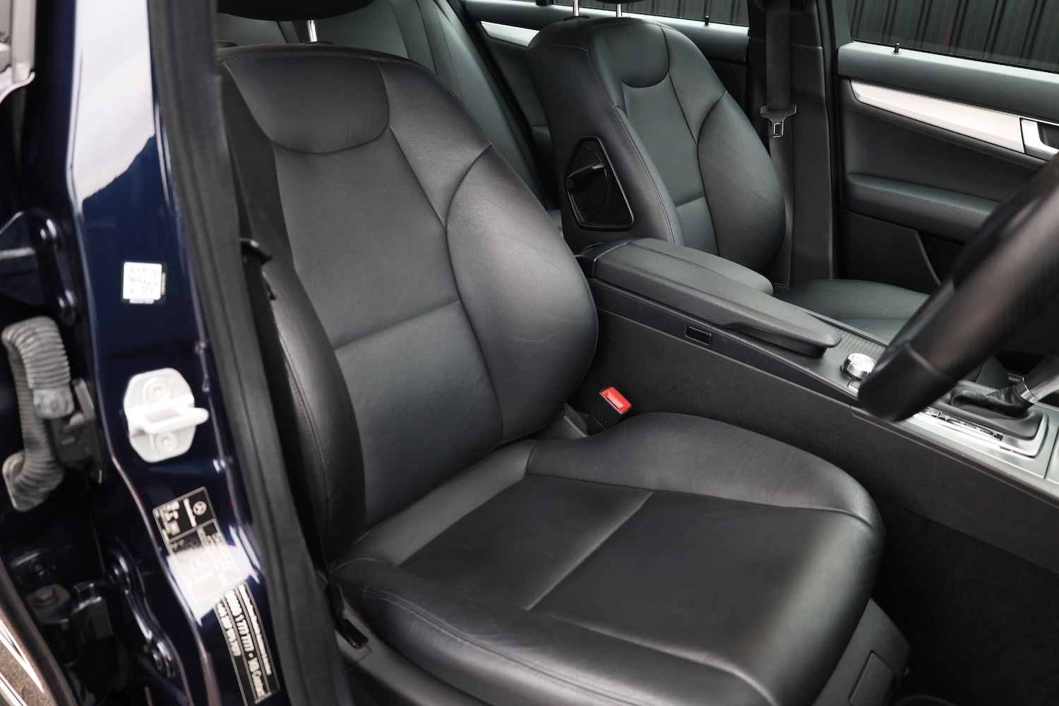 Used Mercedes-Benz C Class 2013 for sale - 76672982: Photo 7