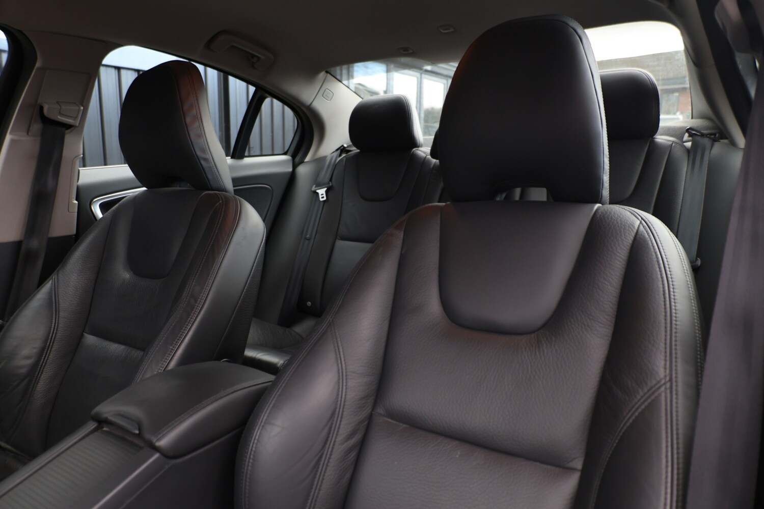 Used Volvo S60 2010 for sale - 77888497: Photo 11