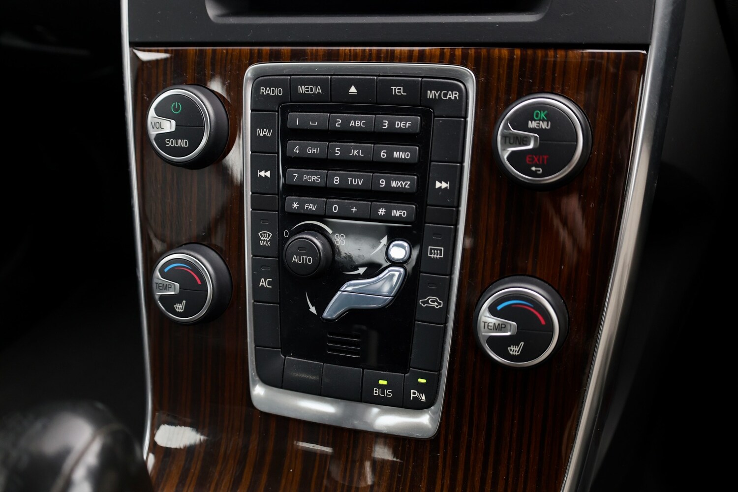 Used Volvo S60 2010 for sale - 77888497: Photo 13