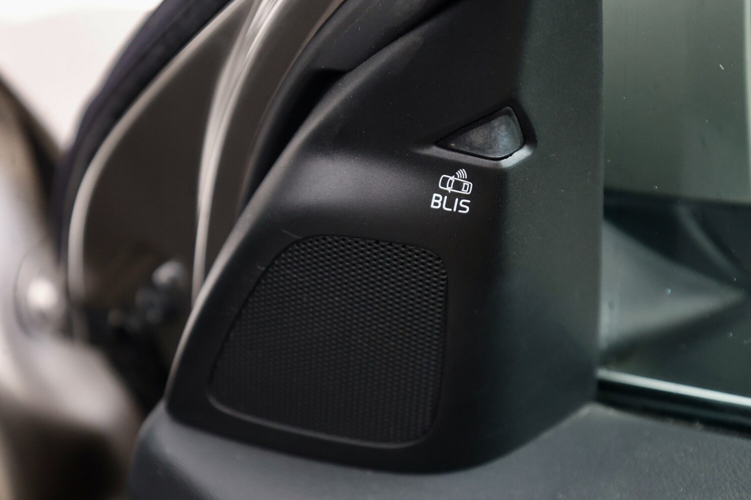 Used Volvo S60 2010 for sale - 77888497: Photo 17