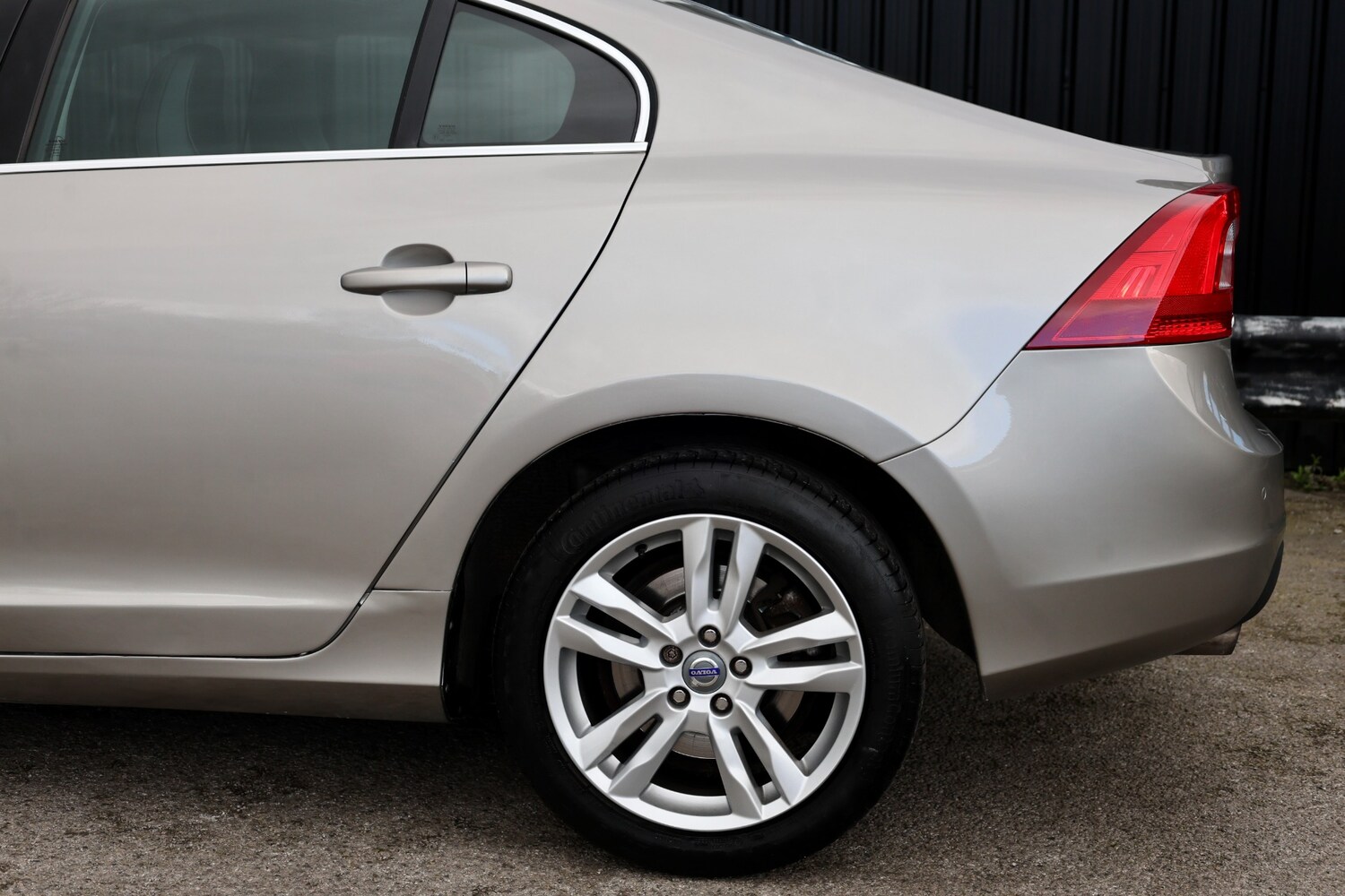 Used Volvo S60 2010 for sale - 77888497: Photo 33