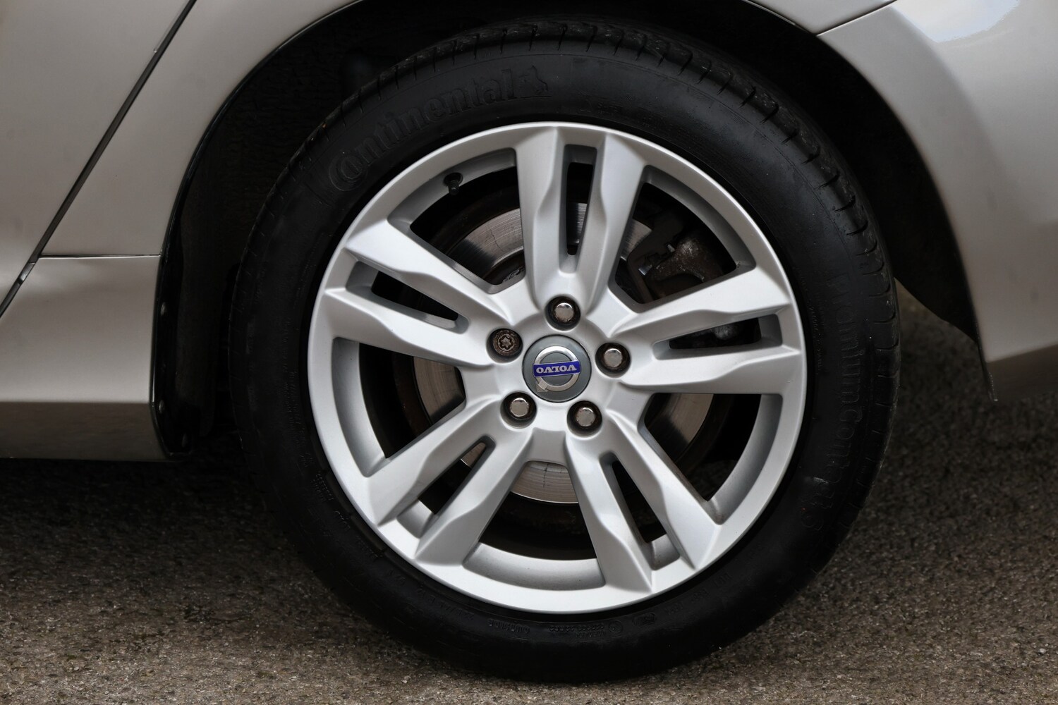 Used Volvo S60 2010 for sale - 77888497: Photo 37