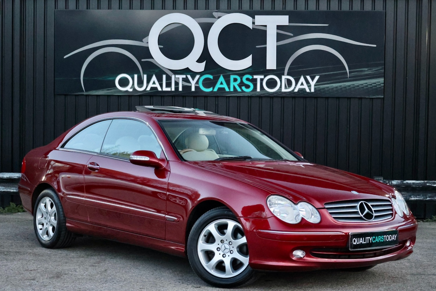 Used Mercedes-Benz CLK 2004 for sale - 76918070: Photo 1