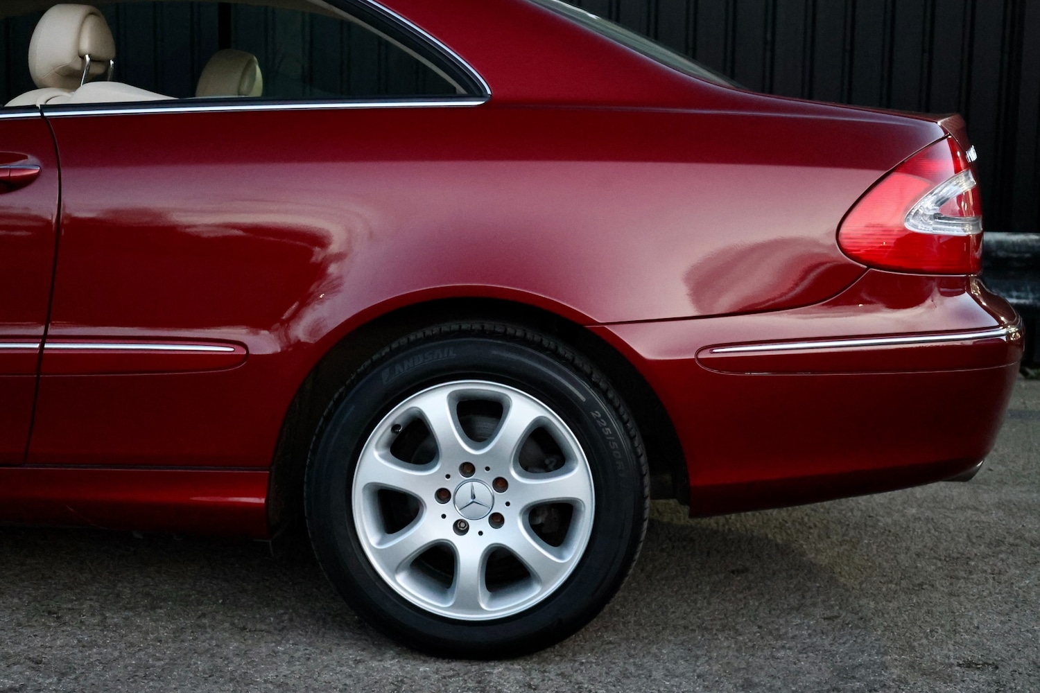 Used Mercedes-Benz CLK 2004 for sale - 76918070: Photo 20