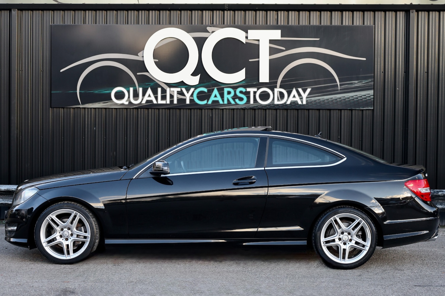 Used Mercedes-Benz C Class 2013 for sale - 76381772: Photo 2