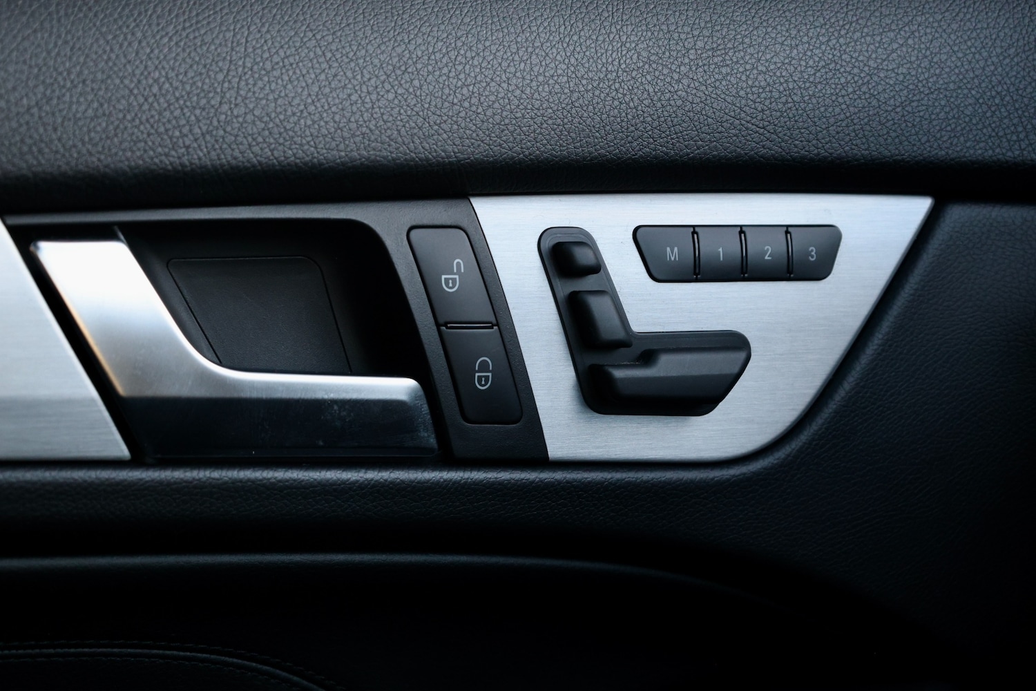 Used Mercedes-Benz C Class 2013 for sale - 76381772: Photo 36