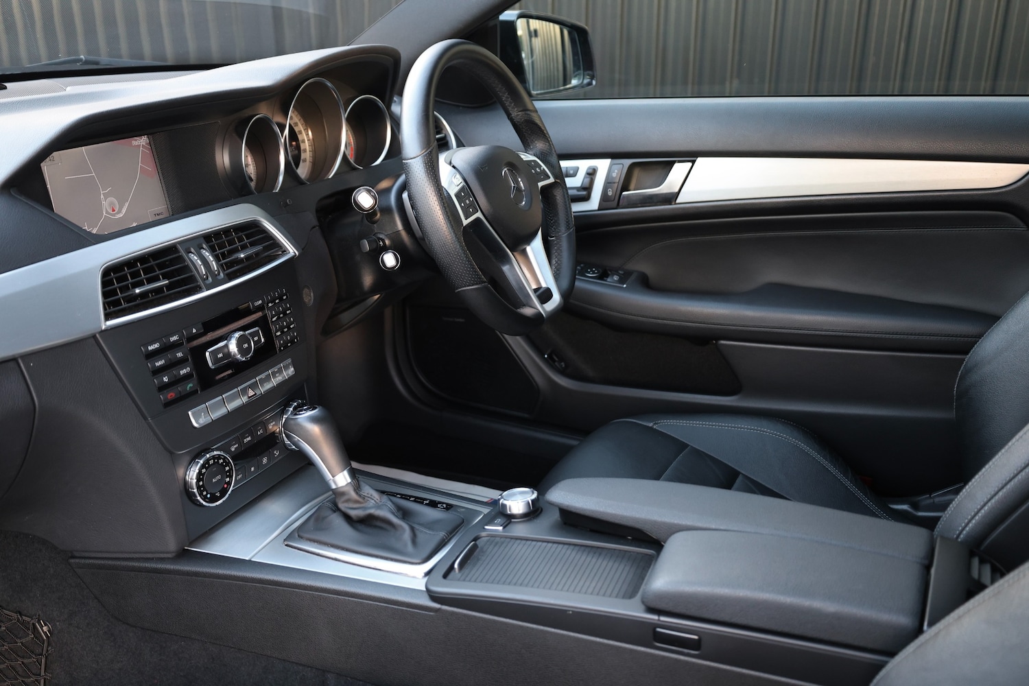 Used Mercedes-Benz C Class 2013 for sale - 76381772: Photo 8