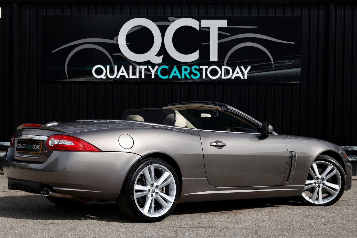 Used Jaguar XK 2010 for sale - 78131450: Photo 10