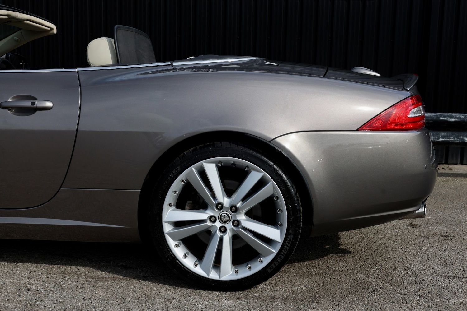 Used Jaguar XK 2010 for sale - 78131450: Photo 23