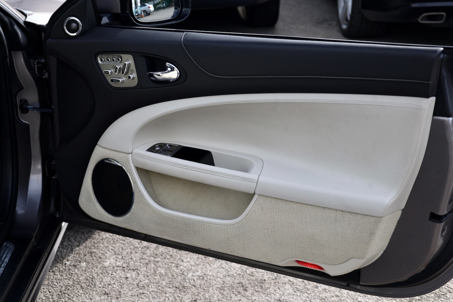 Used Jaguar XK 2010 for sale - 78131450: Photo 27