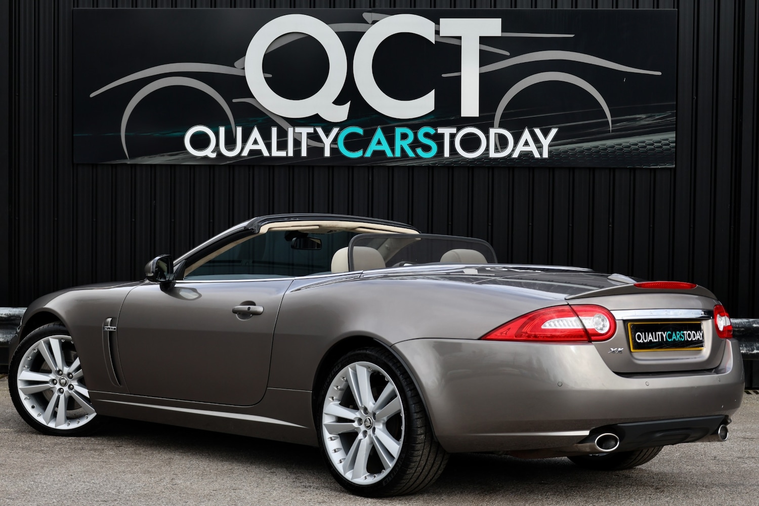 Used Jaguar XK 2010 for sale - 78131450: Photo 9