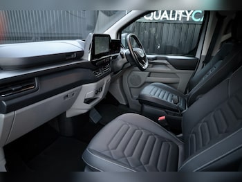 Used Ford Tourneo Custom 2026 for sale - 77735889: Photo