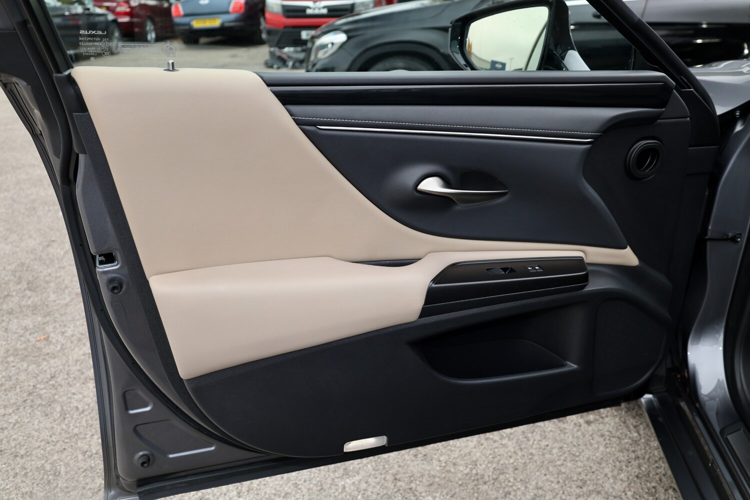 Used Lexus ES 2020 for sale - 76271623: Photo 46