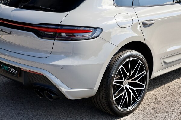 Used Porsche Macan 2023 for sale - 75535863: Photo 16