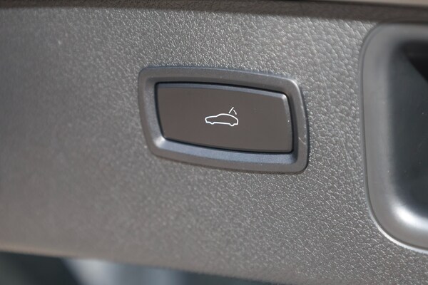 Used Porsche Macan 2023 for sale - 75535863: Photo 26