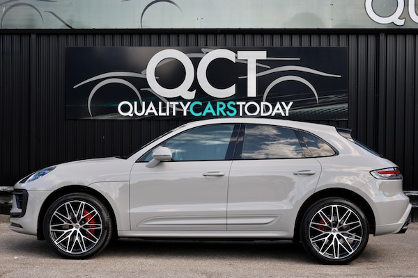 Used Porsche Macan 2023 for sale - 75535863: Photo 2