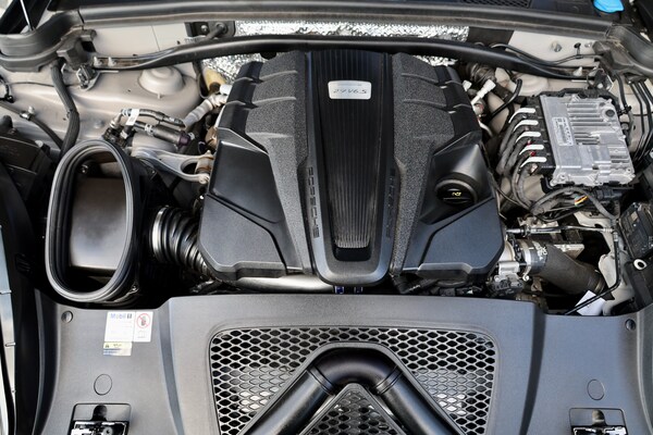 Used Porsche Macan 2023 for sale - 75535863: Photo 42