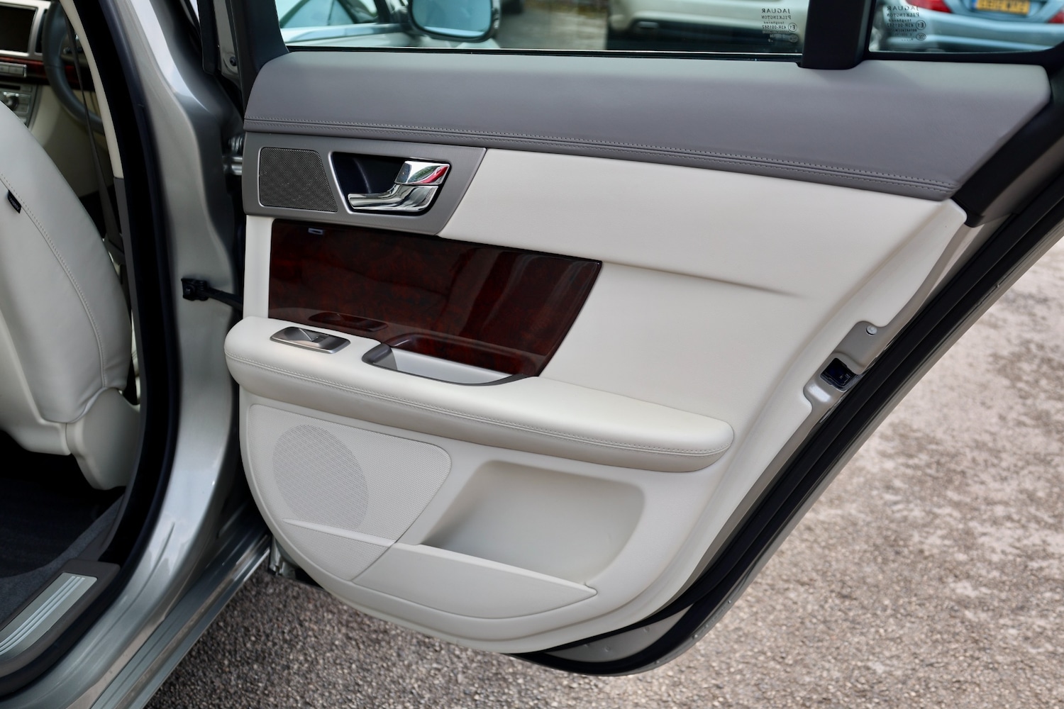 Used Jaguar XF 2009 for sale - 76493826: Photo 34