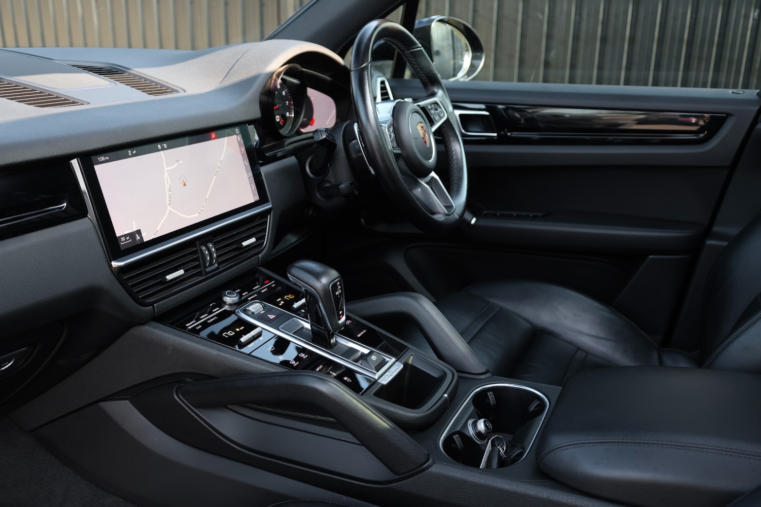 Used Porsche Cayenne 2018 for sale - 77807044: Photo 9