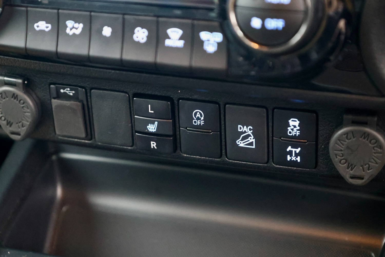 Used Toyota Hilux 2024 for sale - 76774411: Photo 28