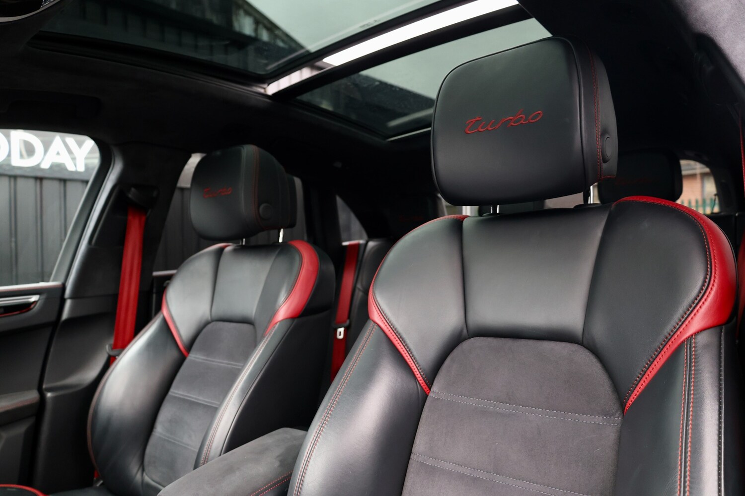 Used Porsche Macan 2018 for sale - 77477018: Photo 27