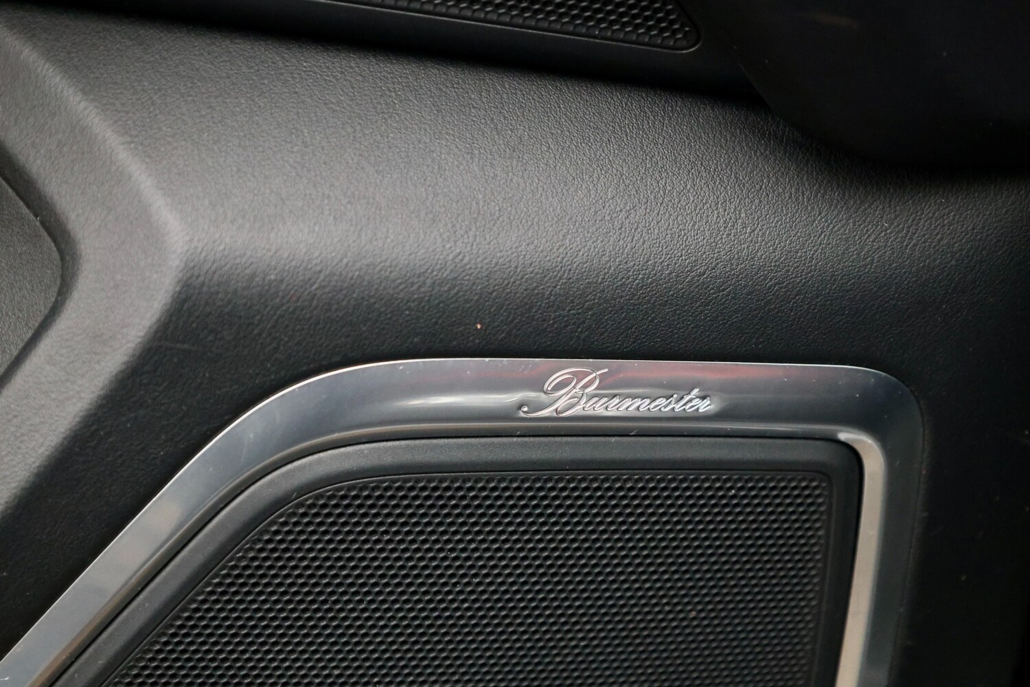 Used Porsche Macan 2018 for sale - 77477018: Photo 28