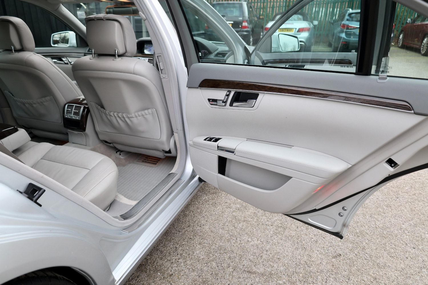 Used Mercedes-Benz S Class 2012 for sale - 77728963: Photo 25