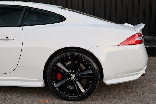 Used Jaguar XKR 2010 for sale - 72680343: Photo 24