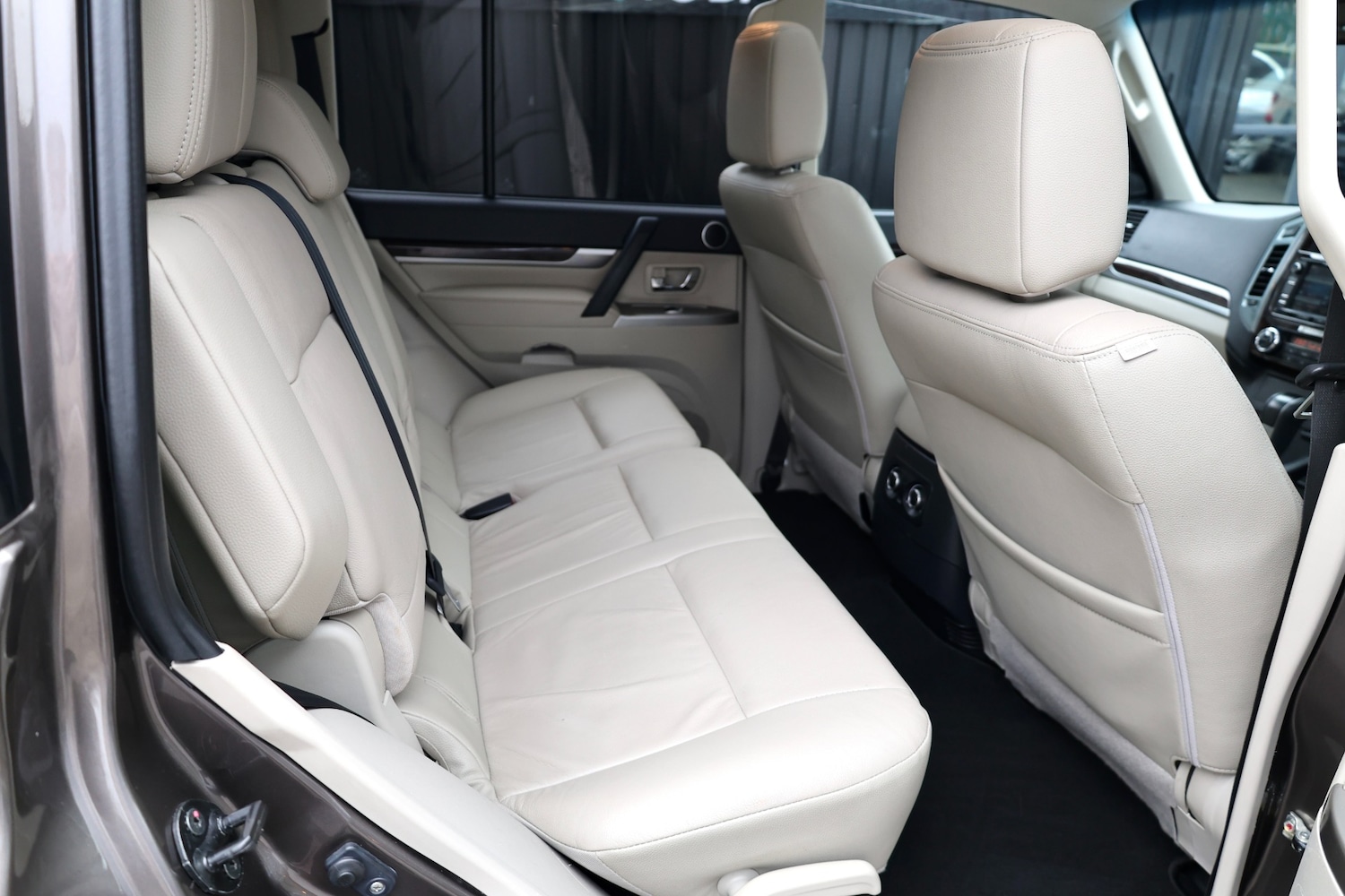 Used Mitsubishi Shogun 2015 for sale - 77721152: Photo 10