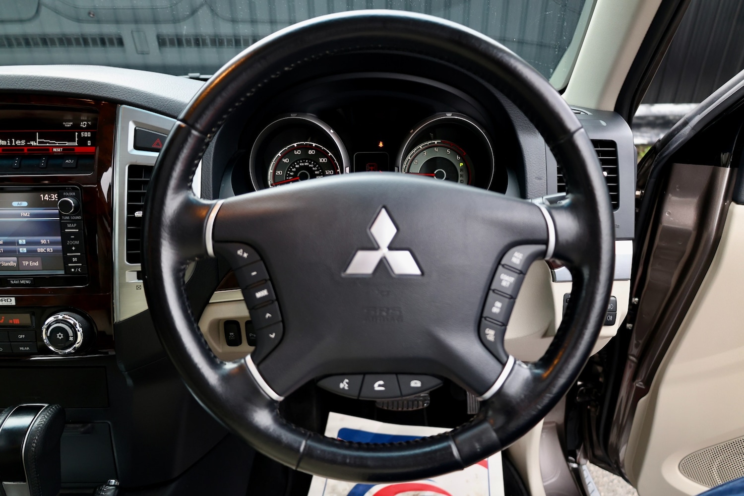 Used Mitsubishi Shogun 2015 for sale - 77721152: Photo 48