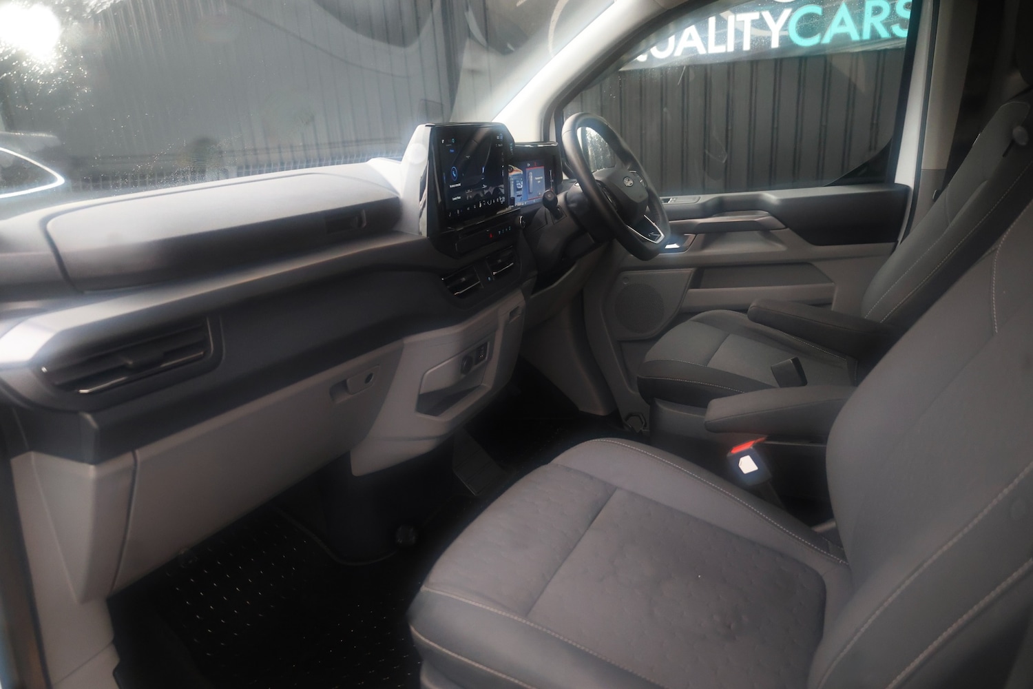 Used Ford Tourneo Custom 2024 for sale - 77294374: Photo 3