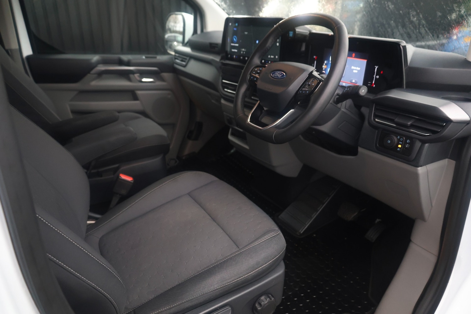 Used Ford Tourneo Custom 2024 for sale - 77294374: Photo 7