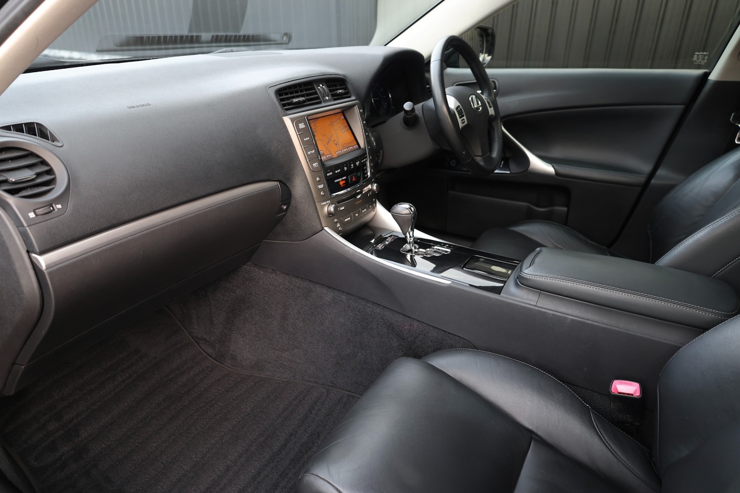 Used Lexus IS 2011 for sale - 76351842: Photo 3