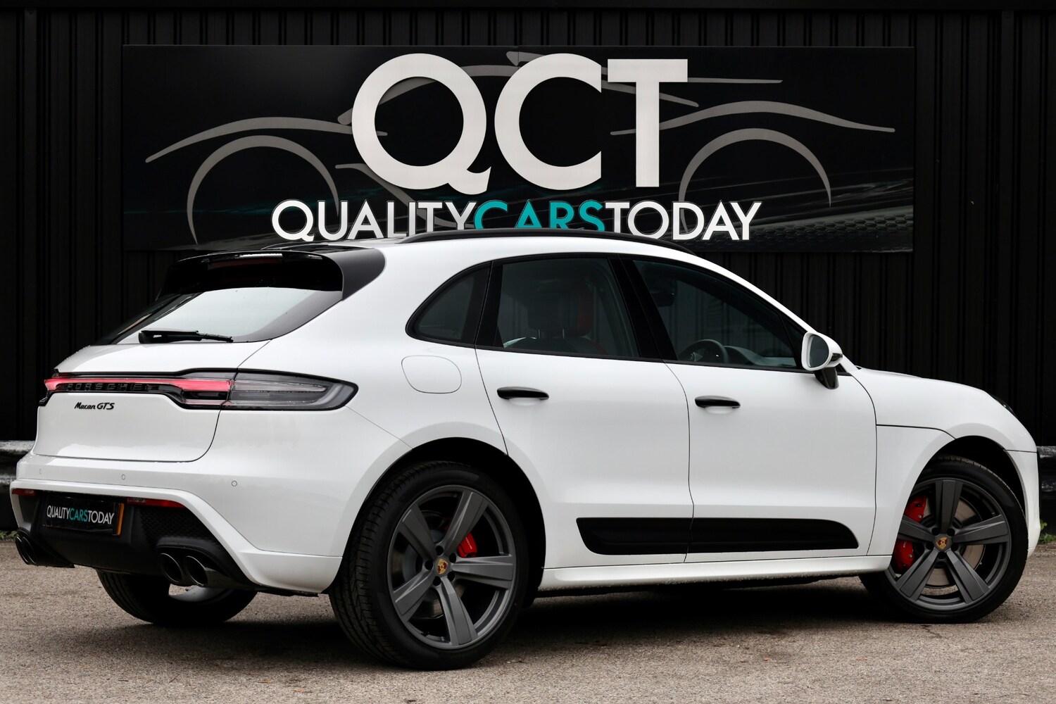 Used Porsche Macan 2025 for sale - 76256949: Photo 12