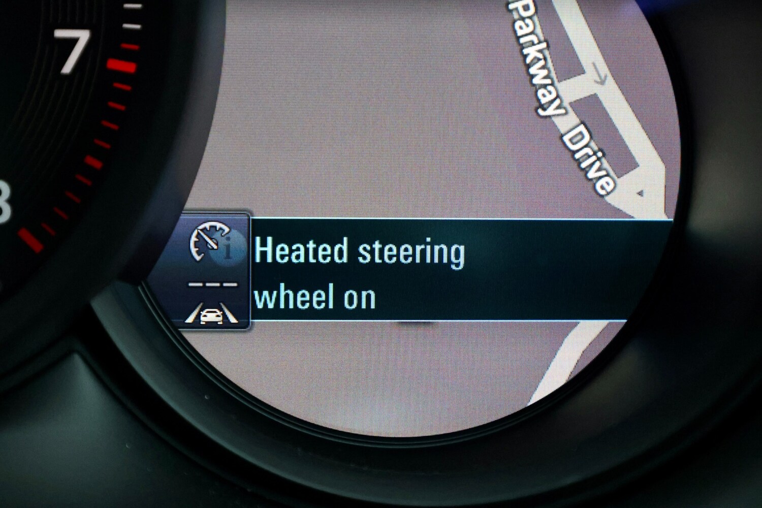 Used Porsche Macan 2025 for sale - 76256949: Photo 19