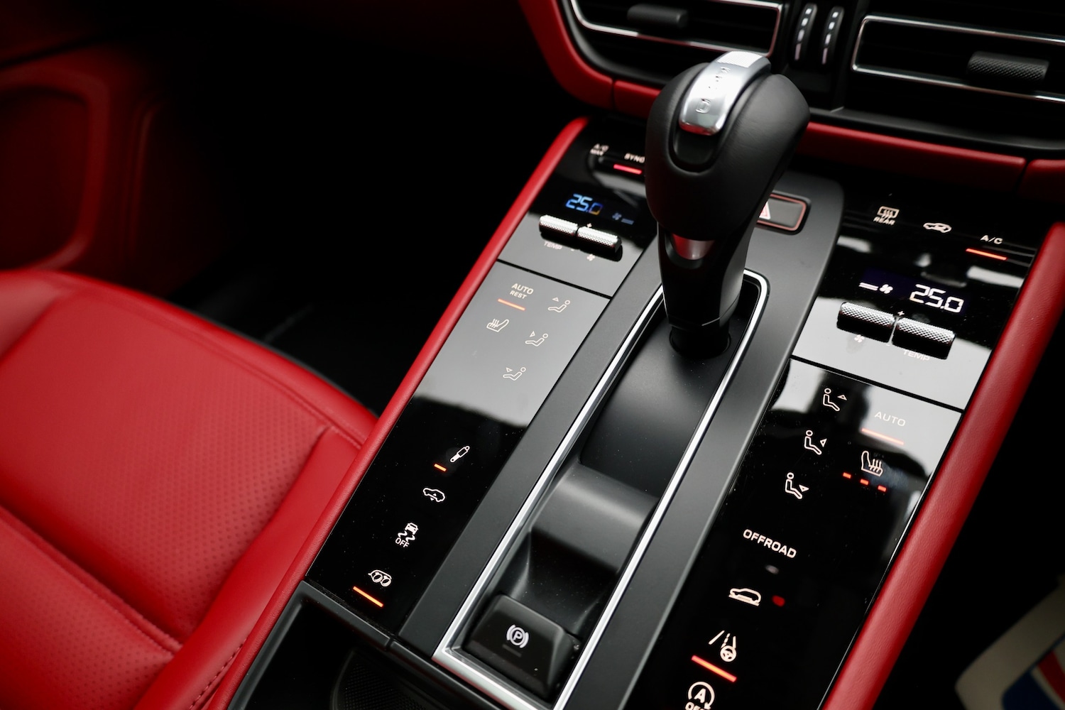 Used Porsche Macan 2025 for sale - 76256949: Photo 20