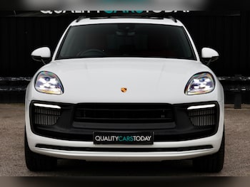 Used Porsche Macan 2025 for sale - 76256949: Photo