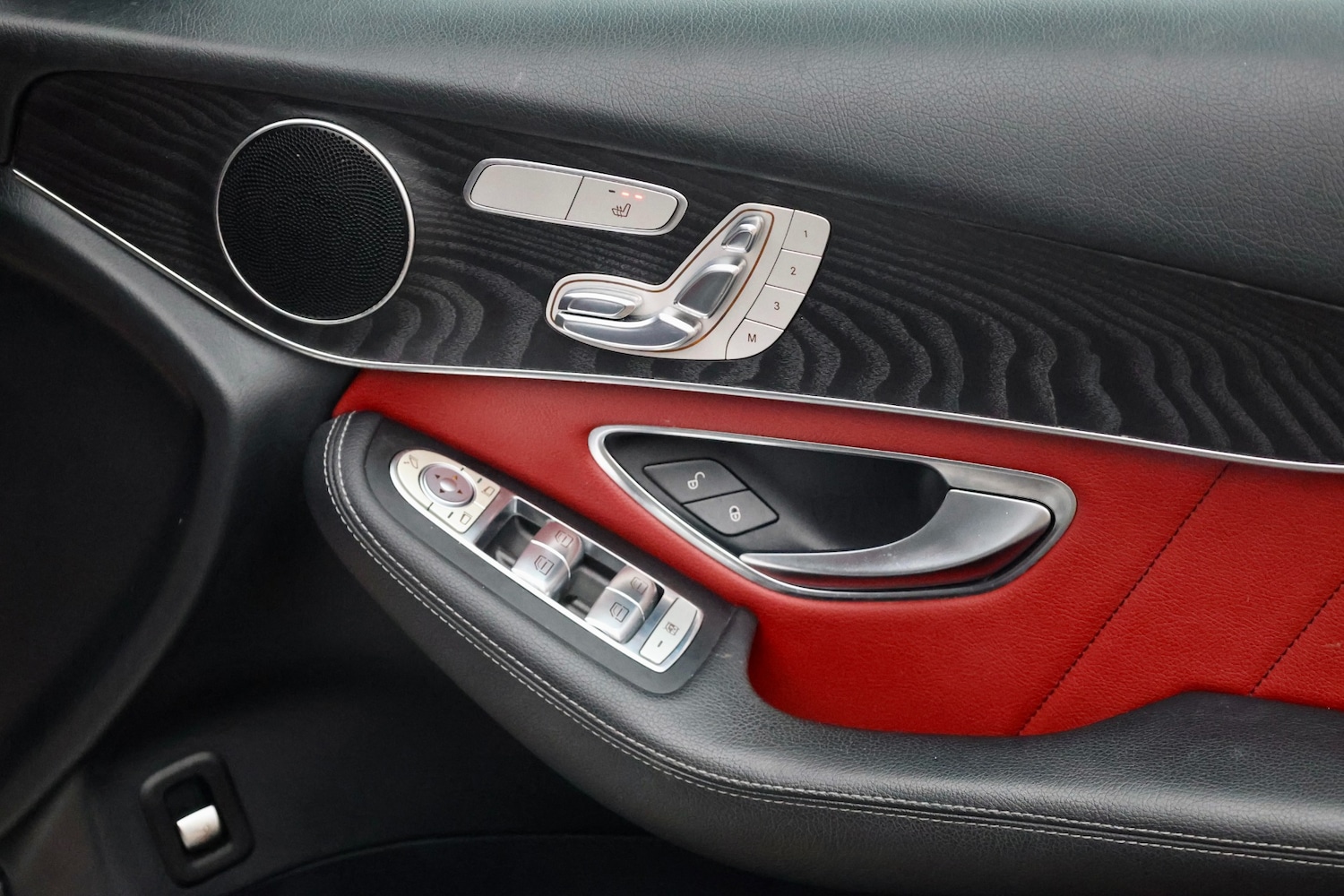 Used Mercedes-Benz GLC 2017 for sale - 77409051: Photo 22