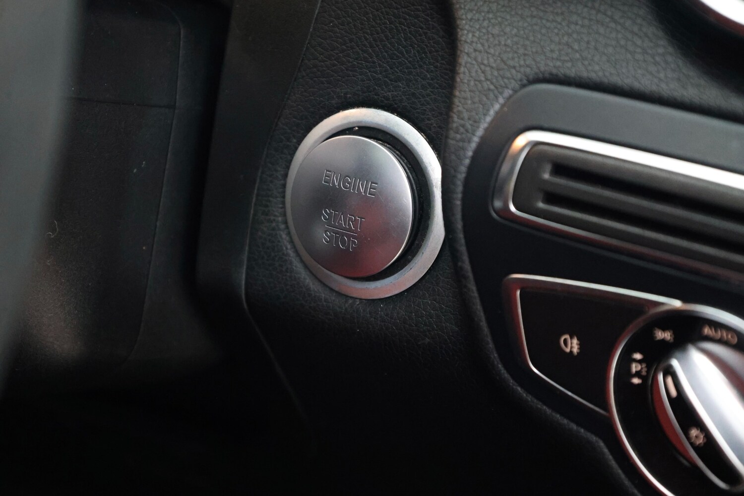 Used Mercedes-Benz GLC 2017 for sale - 77409051: Photo 23