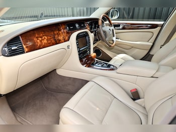 Used Jaguar XJ 2005 for sale - 75523147: Photo