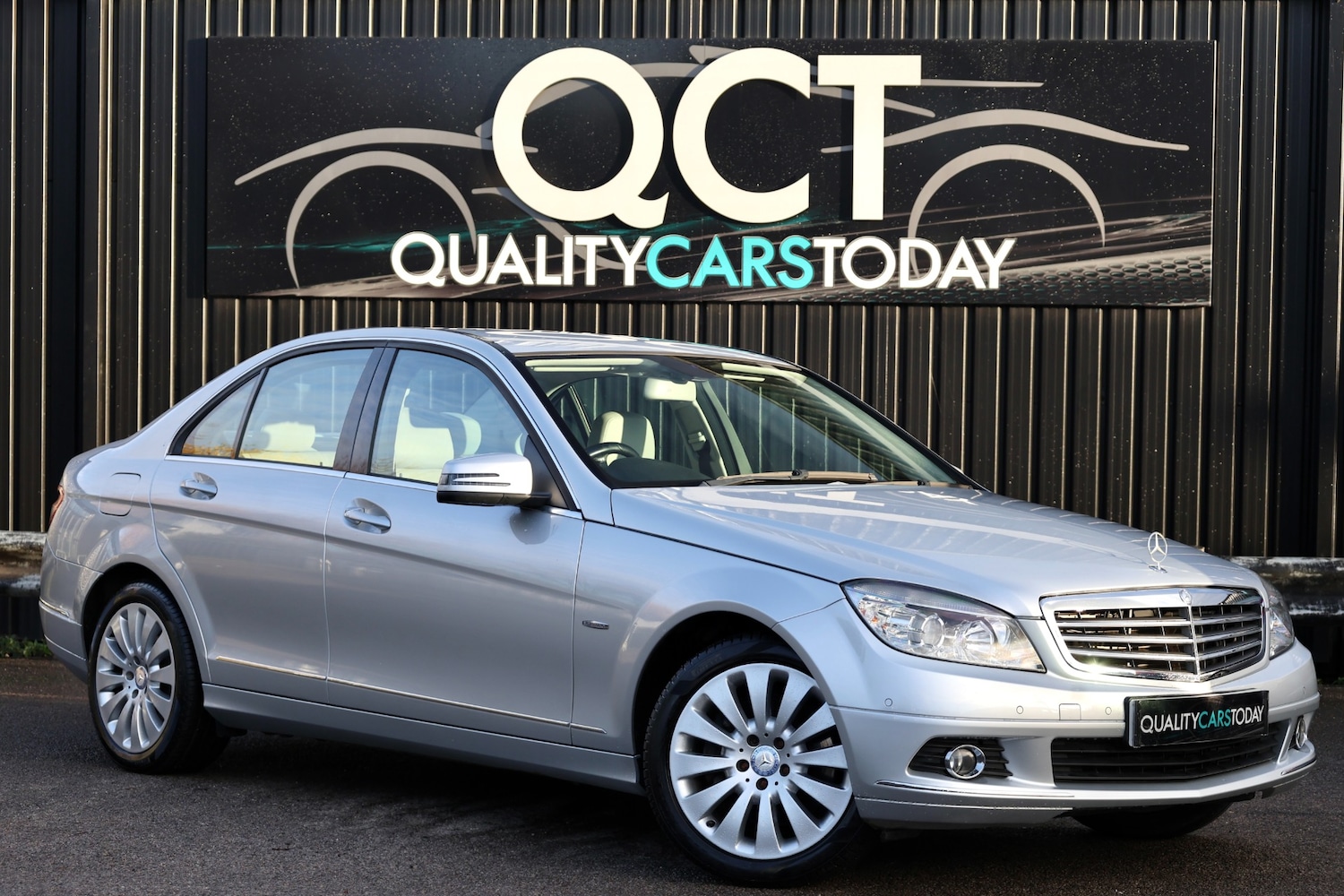 Used Mercedes-Benz C Class 2010 for sale - 76366347: Photo 1