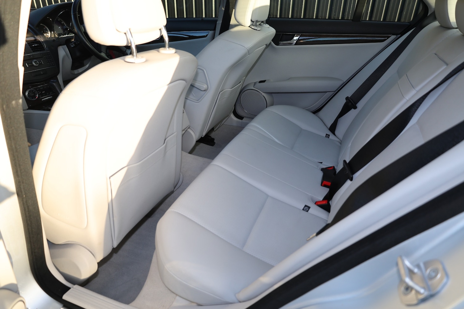 Used Mercedes-Benz C Class 2010 for sale - 76366347: Photo 13