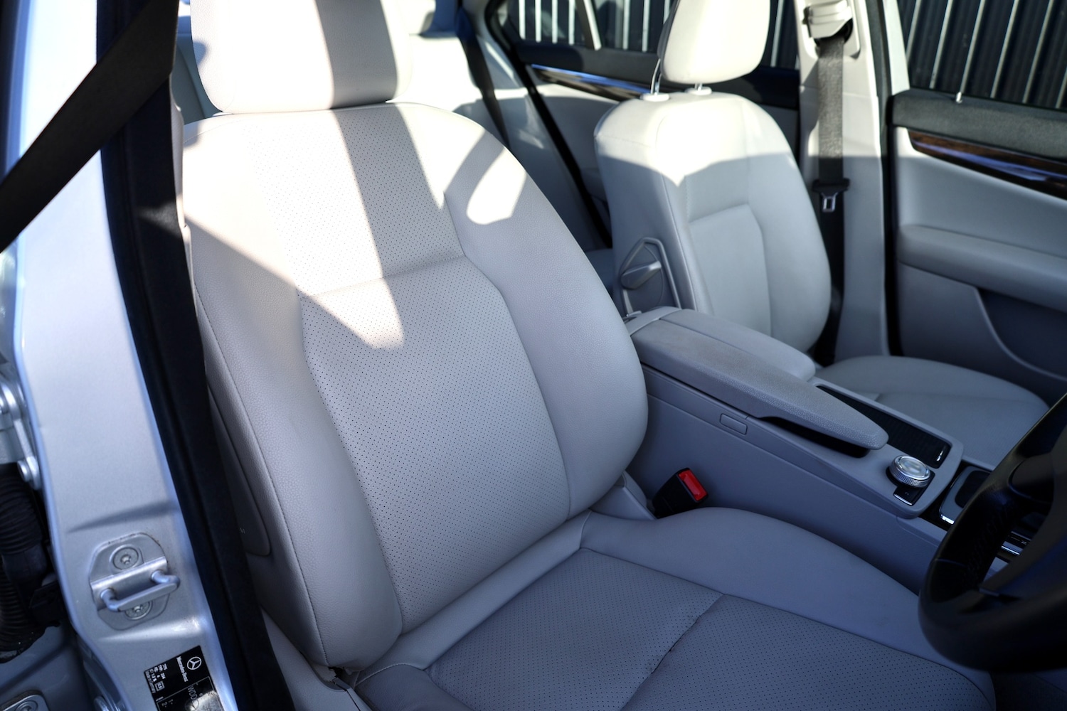 Used Mercedes-Benz C Class 2010 for sale - 76366347: Photo 19