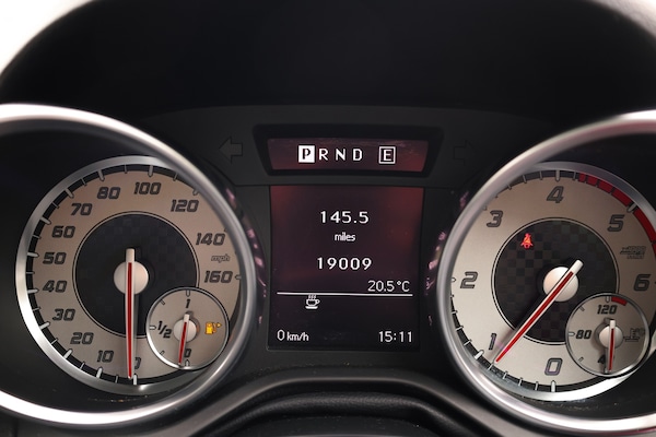 Used Mercedes-Benz SLK 2012 for sale - 75649493: Photo 13