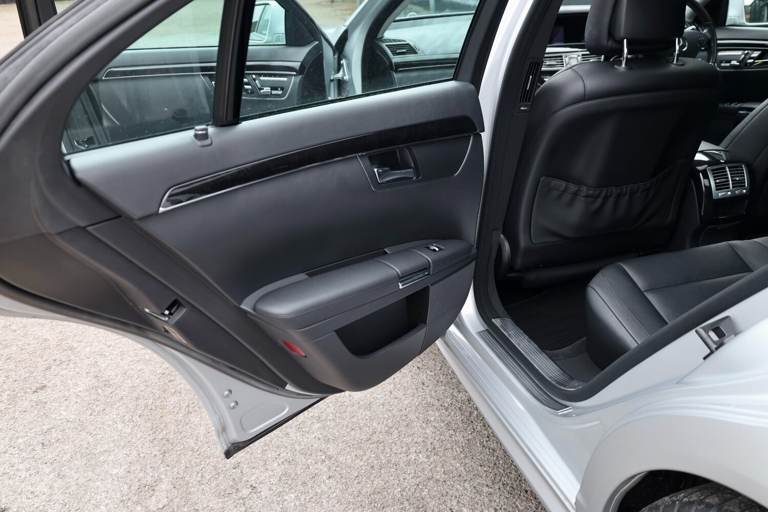 Used Mercedes-Benz S Class 2011 for sale - 78135090: Photo 42