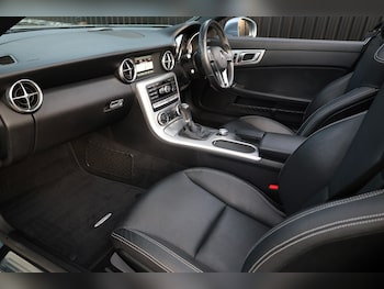 Used Mercedes-Benz SLK 2012 for sale - 76718403: Photo