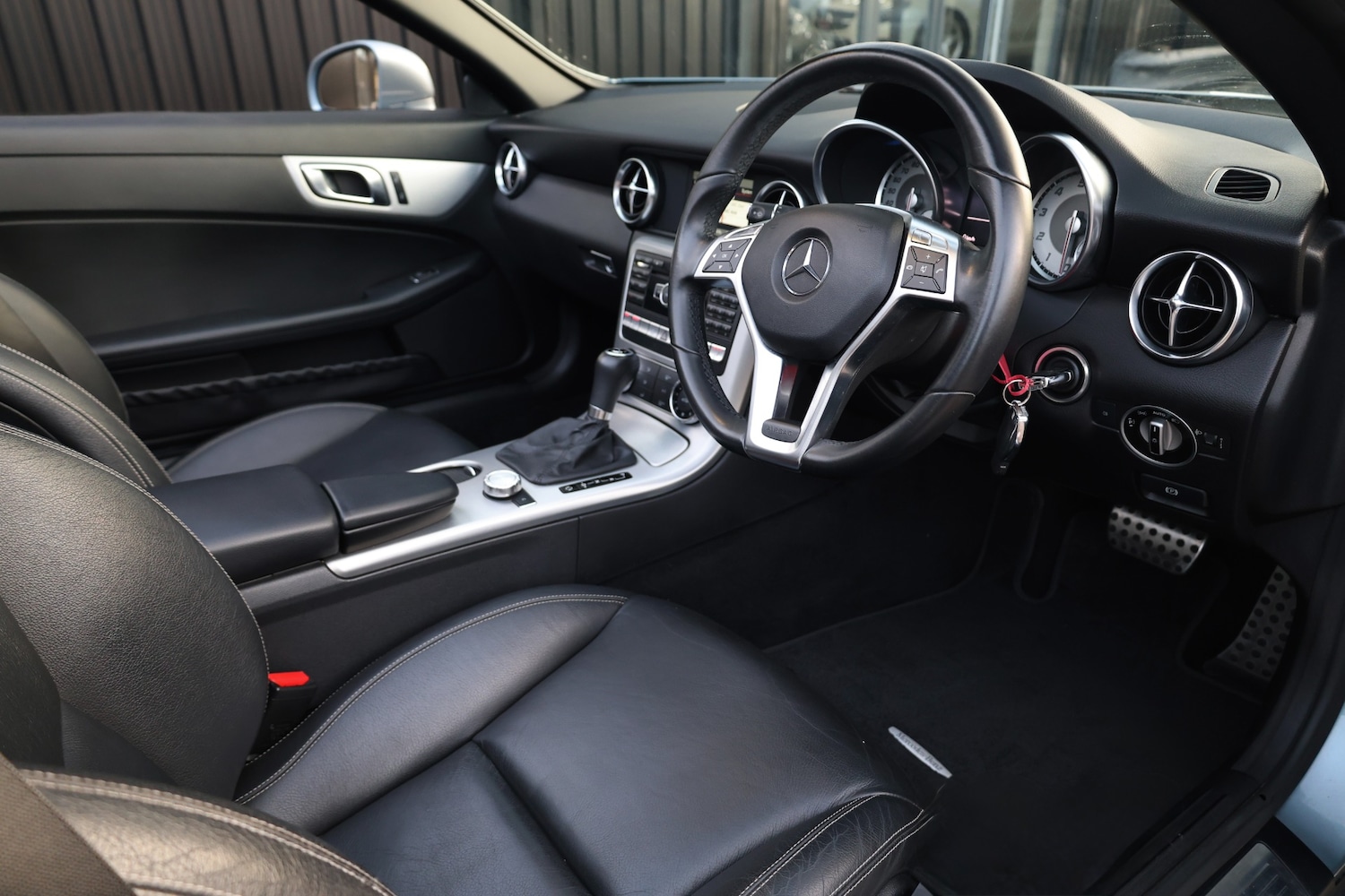 Used Mercedes-Benz SLK 2012 for sale - 76718403: Photo 8