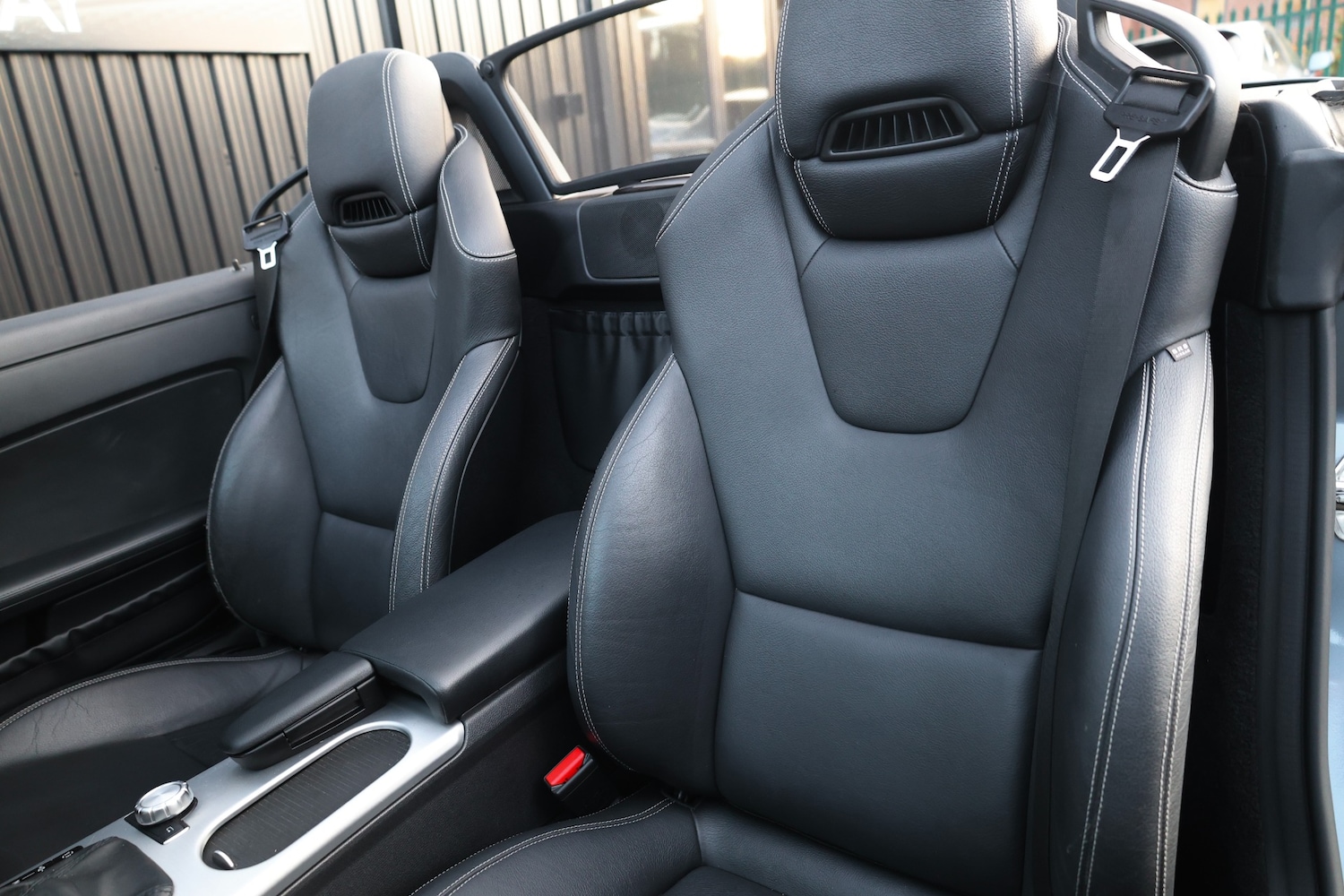 Used Mercedes-Benz SLK 2012 for sale - 76718403: Photo 9