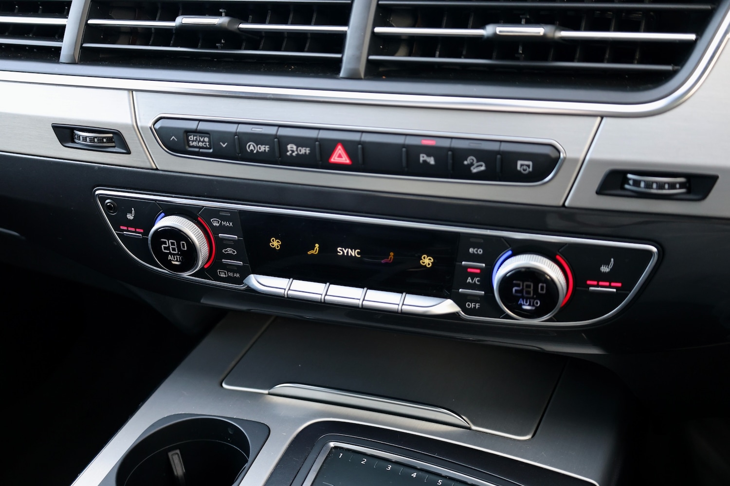 Used Audi Q7 2017 for sale - 76626767: Photo 36